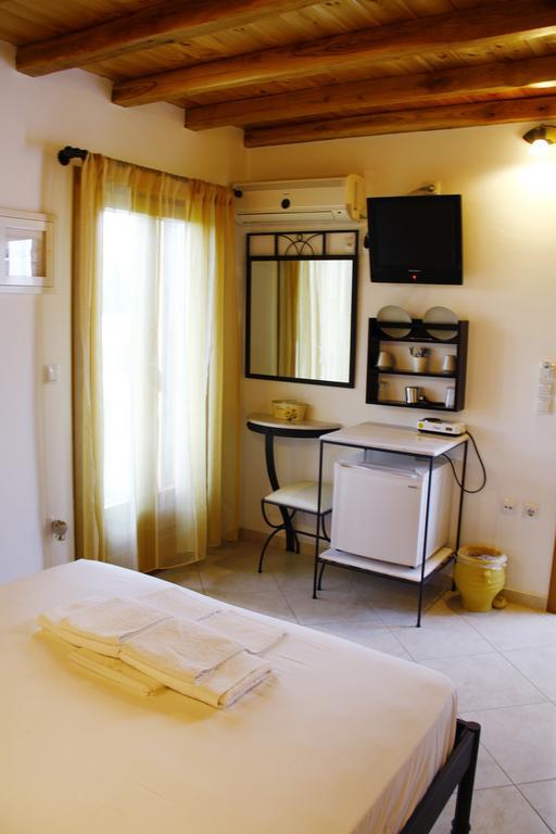 Alisachni Apartment Livadi  Ngoại thất bức ảnh