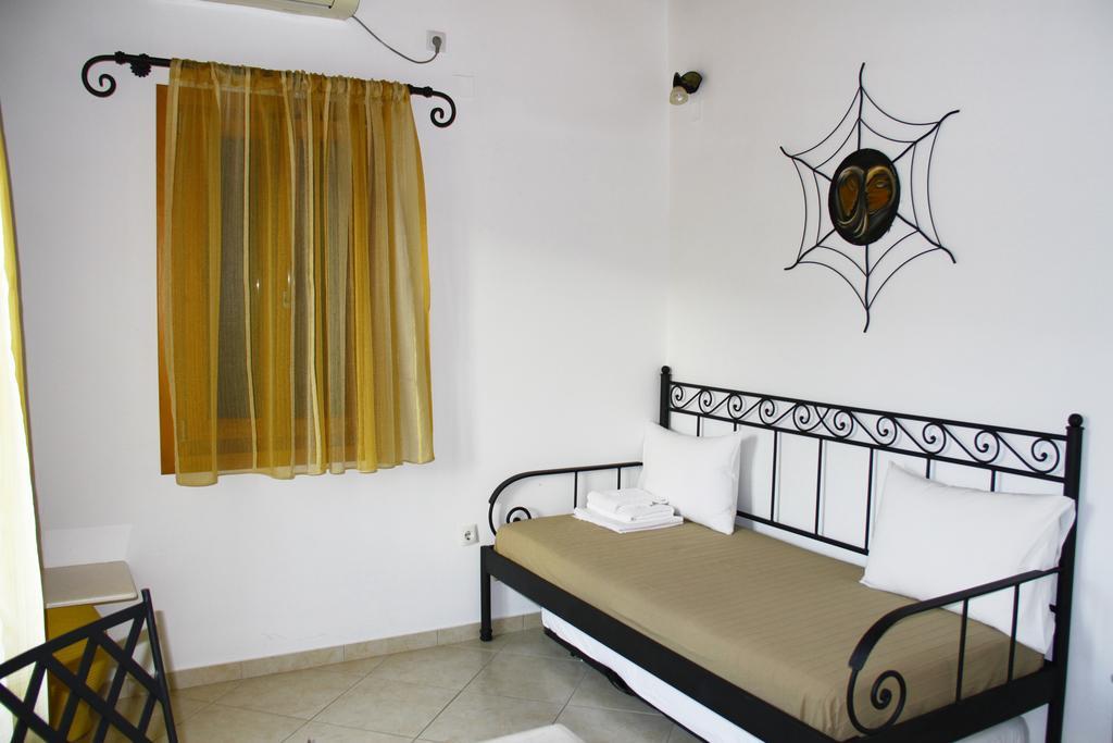 Alisachni Apartment Livadi  Ngoại thất bức ảnh