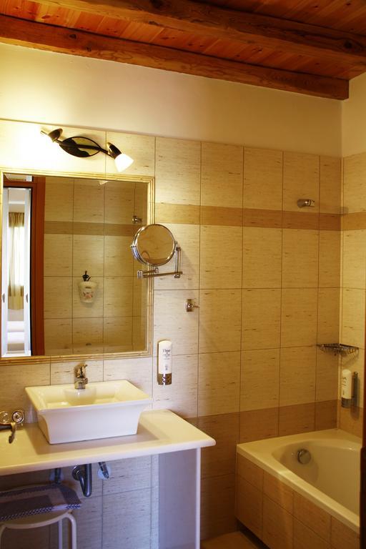 Alisachni Apartment Livadi  Ngoại thất bức ảnh