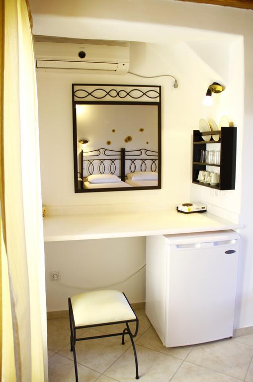 Alisachni Apartment Livadi  Ngoại thất bức ảnh